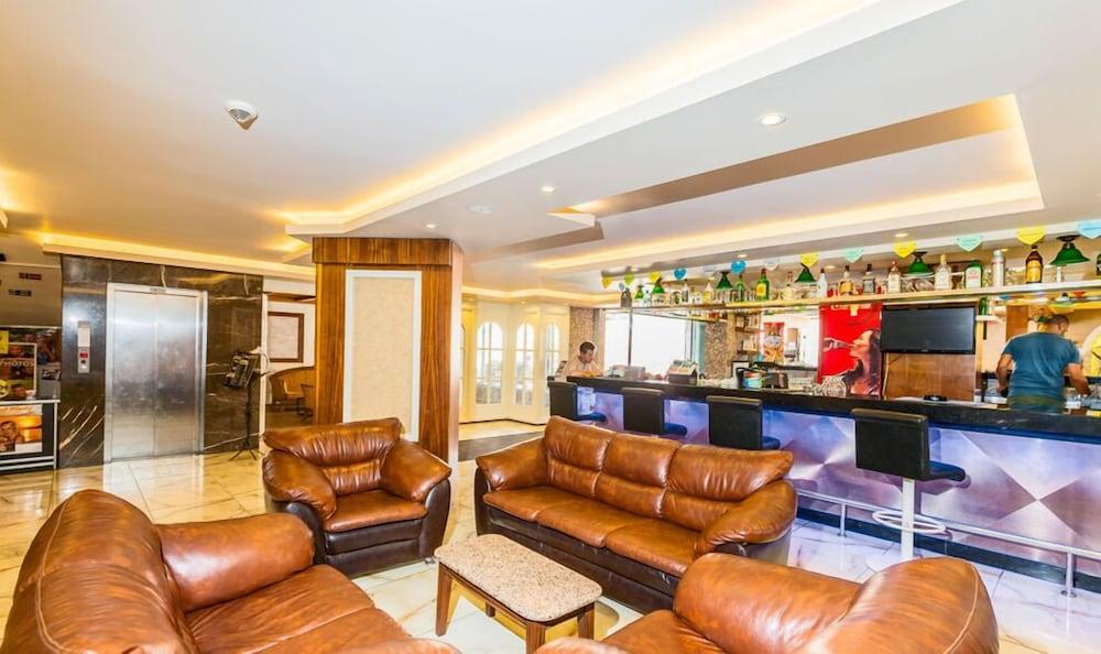 Lavinia Apart&hotel 3*